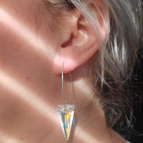 WOW! 👀THESE SWAROVSKI CRYSTAL EARRINGS SHINE!! - Picture 5 of 8